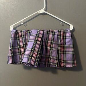 Size Small Shein High Rise Purple Plaid Skirt with zipper in back